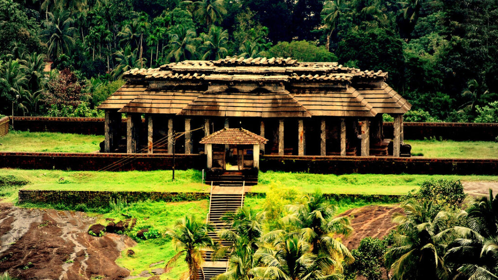 Chaturmukha Basadi