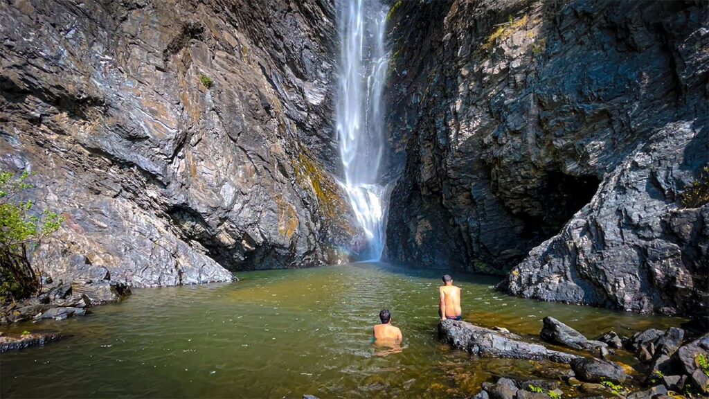 Onake Abbi Falls