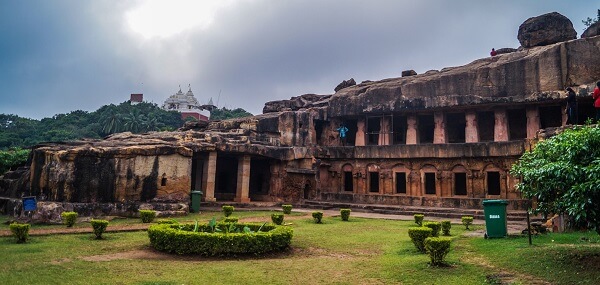 Udayagiri and Khandagiri caves