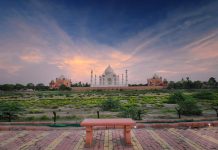 A First-Time Visitor’s Guide to the Taj Mahal: What Every American Traveler Should Know Taj Mahal